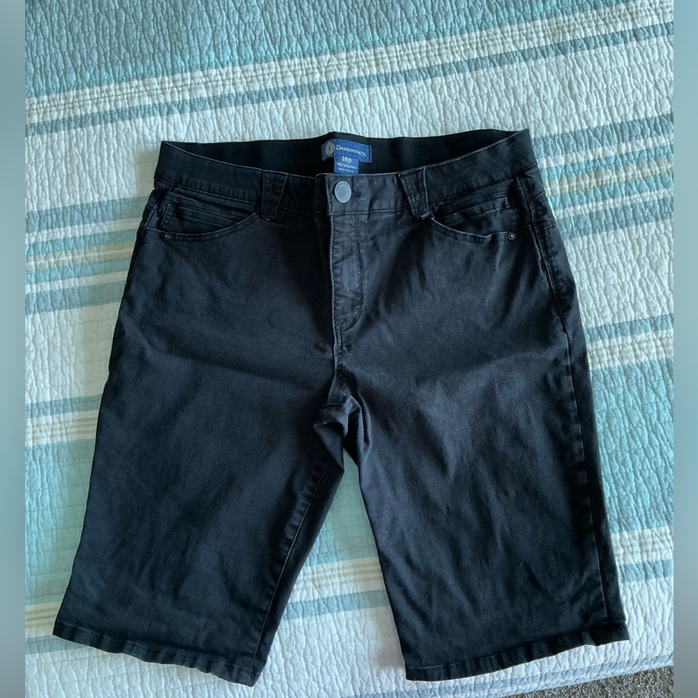 Democracy Women's Jet Black Bermuda Shorts